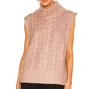 525 Cable Vest in Portabella
